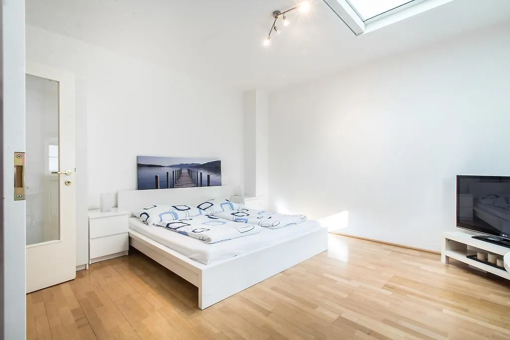 Sweet Living Oper Apartment Vienna Austria
